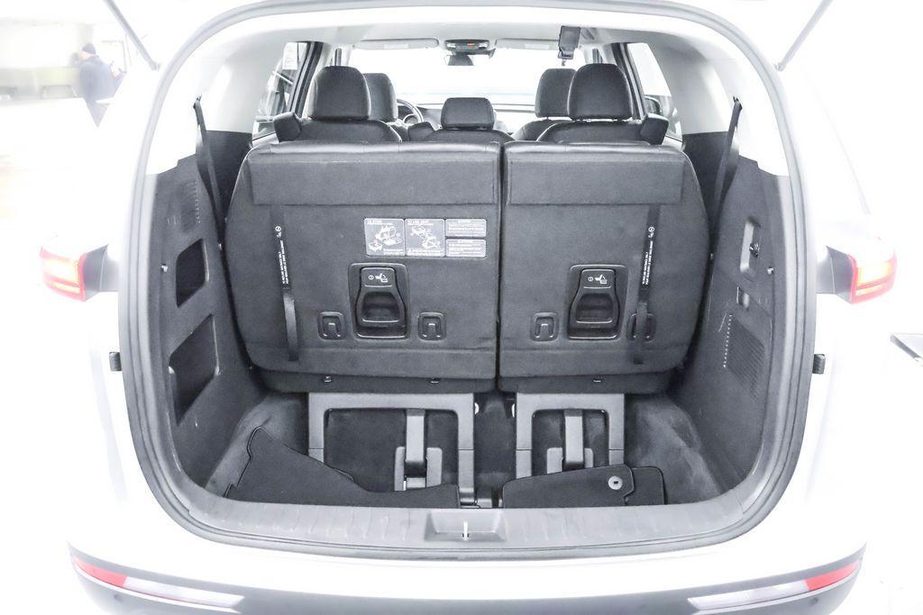 used 2022 Kia Carnival car, priced at $26,750