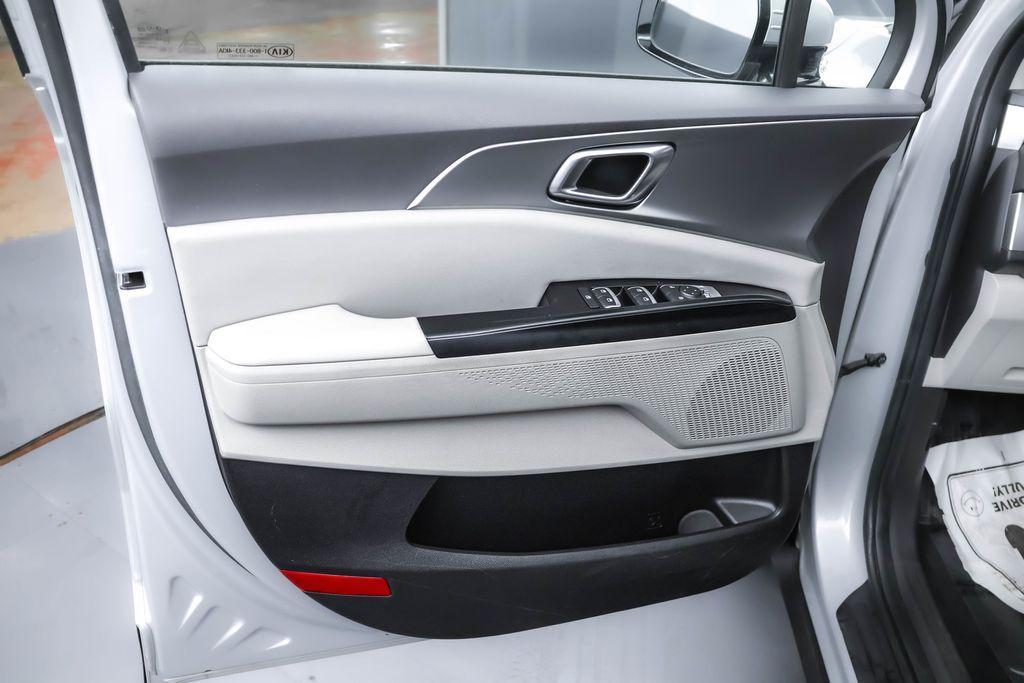 used 2022 Kia Carnival car, priced at $26,750