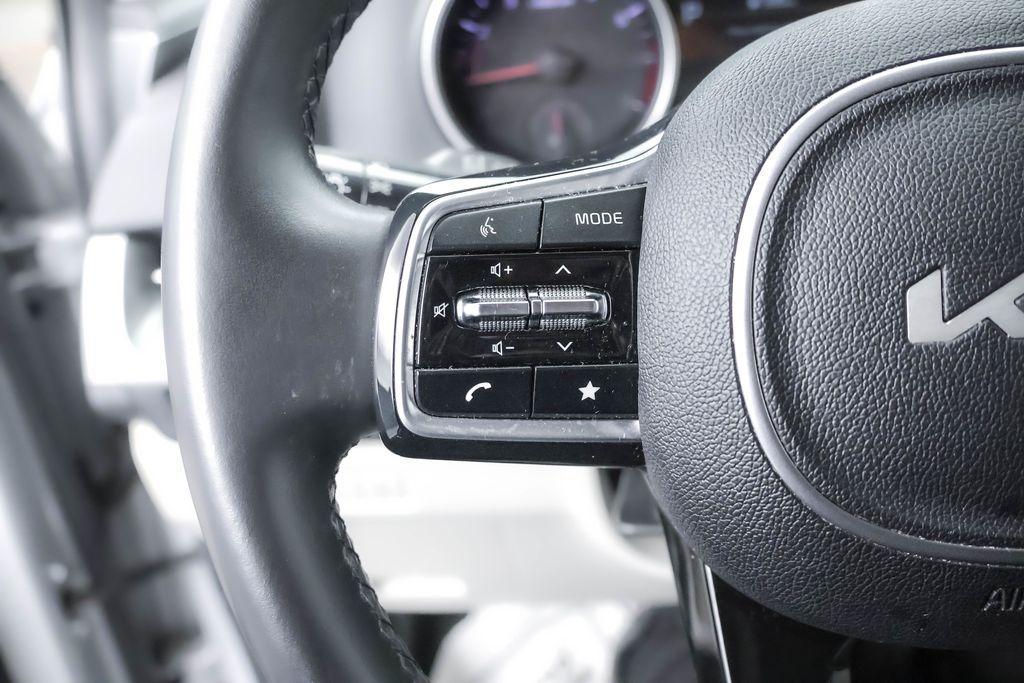 used 2022 Kia Carnival car, priced at $26,750