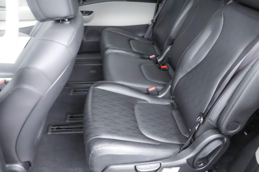 used 2022 Kia Carnival car, priced at $26,750