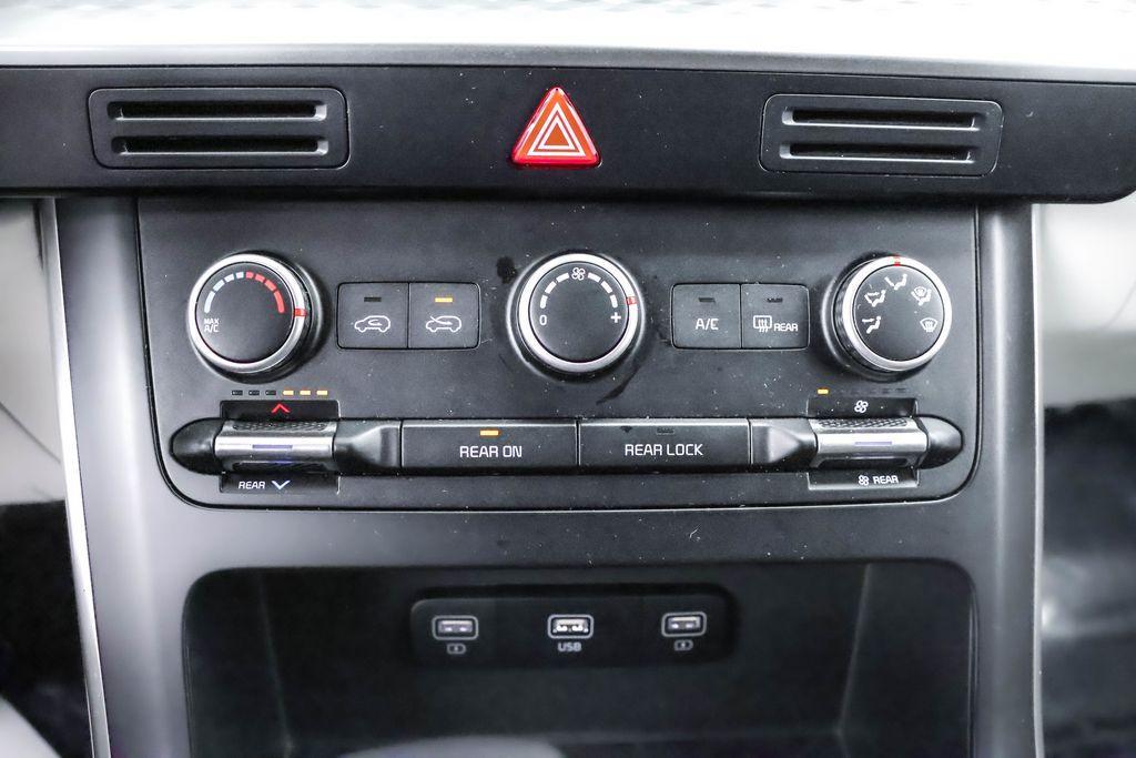 used 2022 Kia Carnival car, priced at $26,750