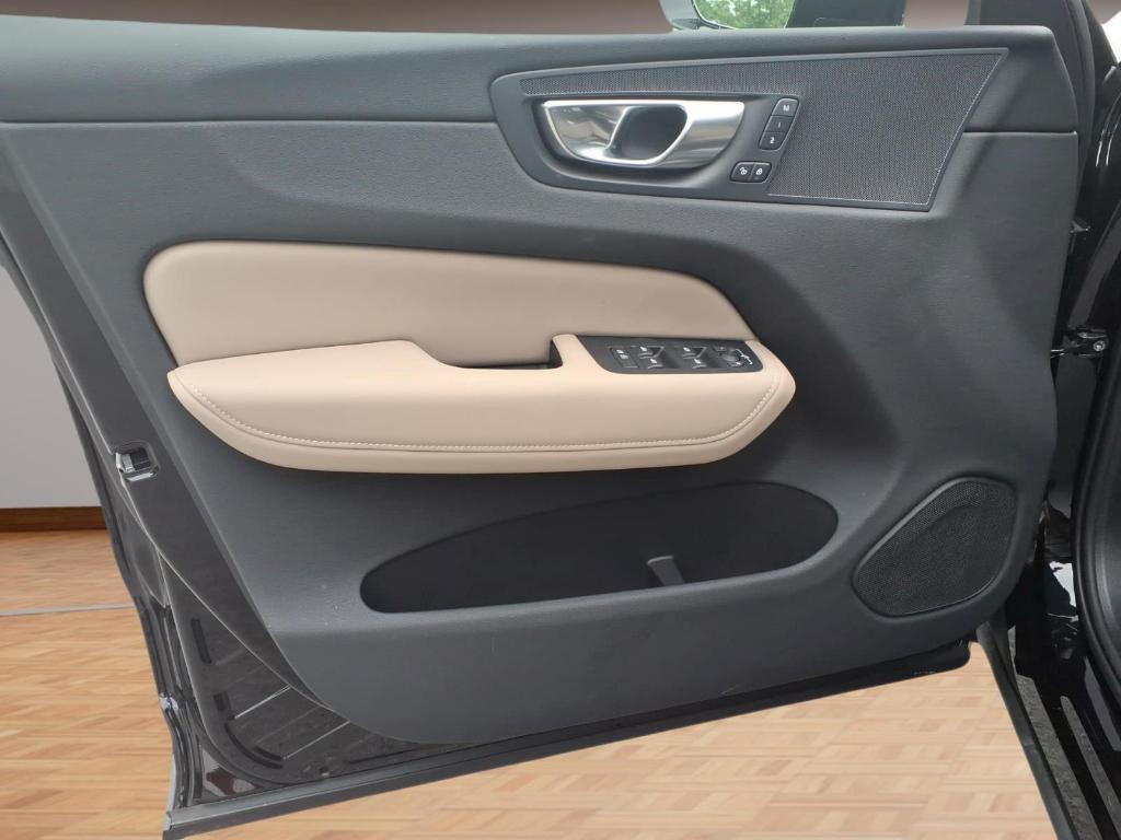 new 2026 Volvo XC60 car, priced at $55,616