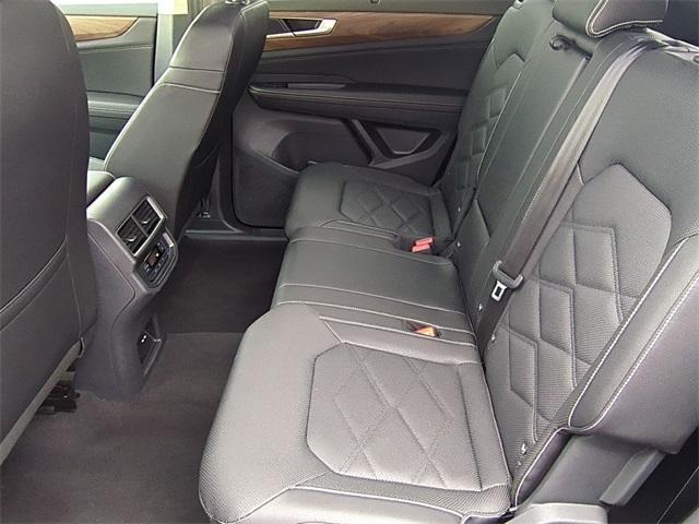 used 2025 Volkswagen Atlas car, priced at $31,977