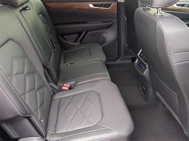 used 2025 Volkswagen Atlas car, priced at $31,977