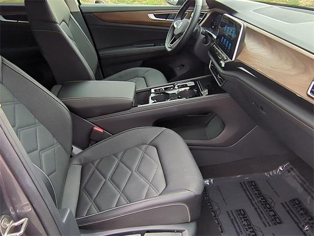 used 2025 Volkswagen Atlas car, priced at $31,977