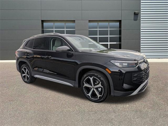 new 2025 Volkswagen Tiguan car, priced at $28,384