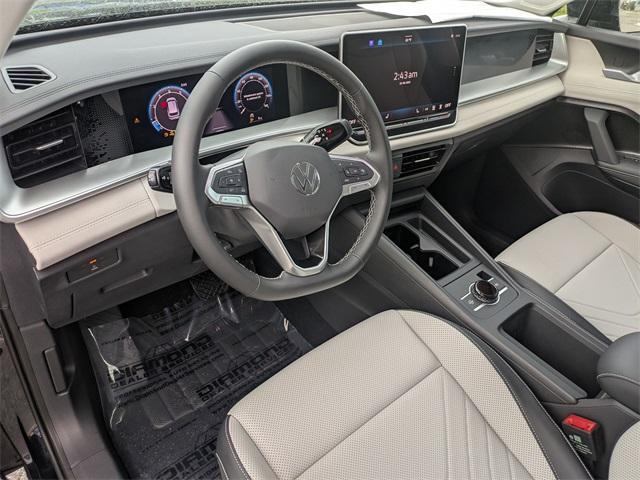 new 2025 Volkswagen Tiguan car, priced at $28,384