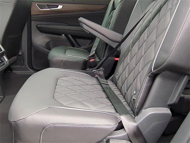 new 2026 Volkswagen Atlas car, priced at $43,416