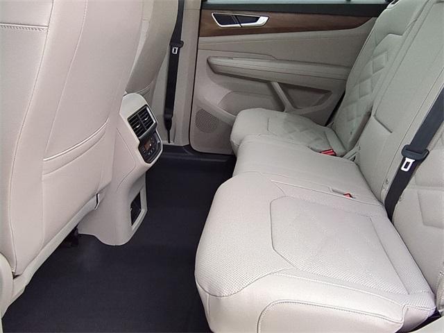 new 2026 Volkswagen Atlas car, priced at $37,733