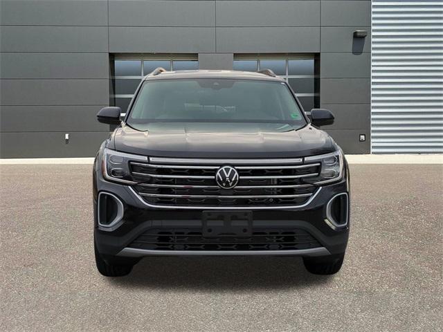 new 2026 Volkswagen Atlas car, priced at $37,733