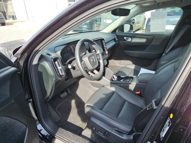 used 2025 Volvo XC40 car, priced at $28,777