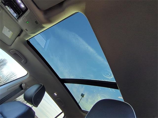 new 2026 Volkswagen Atlas car, priced at $51,929