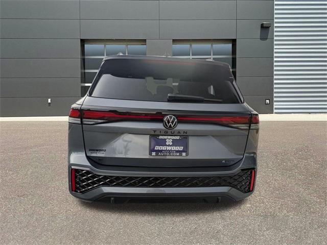 new 2025 Volkswagen Tiguan car, priced at $30,250
