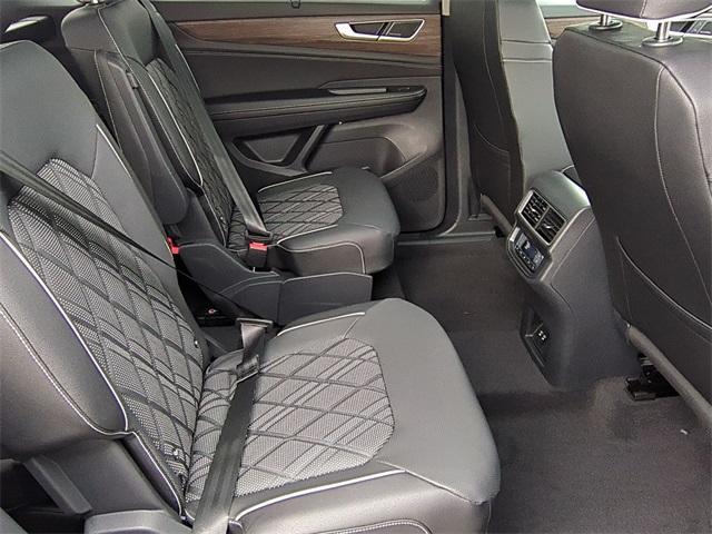 new 2026 Volkswagen Atlas car, priced at $51,399