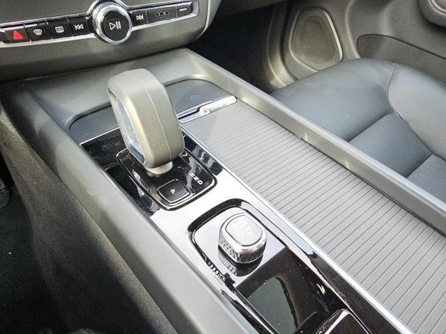 used 2025 Volvo XC60 car, priced at $30,977
