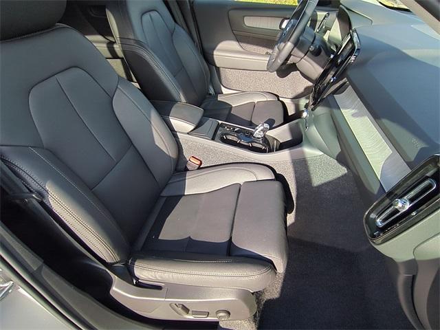 used 2025 Volvo XC40 car, priced at $27,477