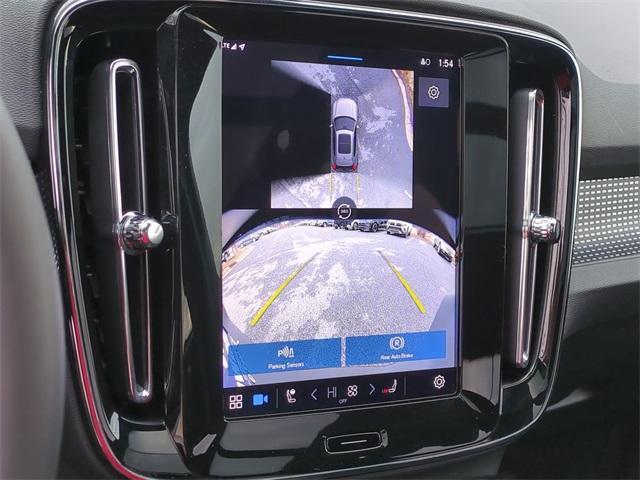 used 2025 Volvo XC40 car, priced at $28,977