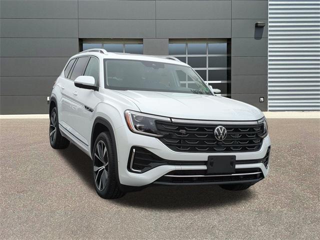new 2026 Volkswagen Atlas car, priced at $51,836