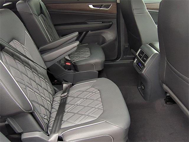 new 2026 Volkswagen Atlas car, priced at $51,836