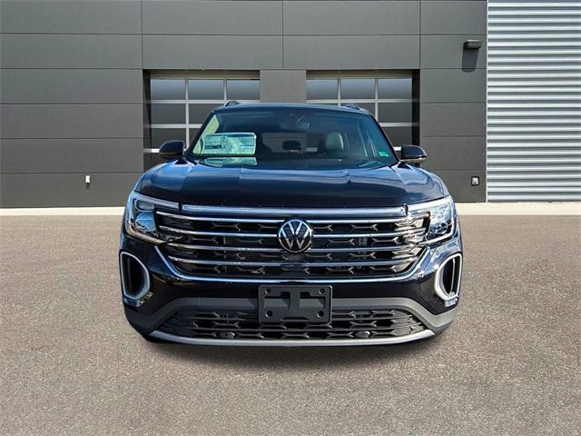 new 2026 Volkswagen Atlas car, priced at $37,733