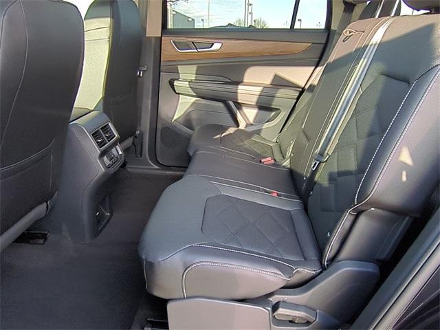 new 2026 Volkswagen Atlas car, priced at $37,733