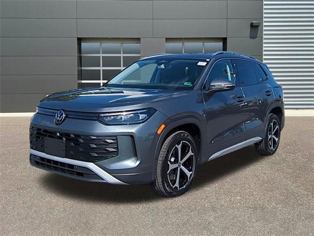 new 2025 Volkswagen Tiguan car, priced at $31,594