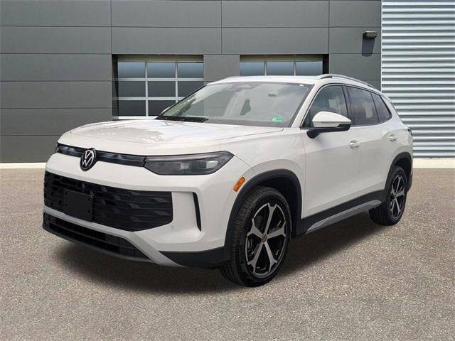 new 2025 Volkswagen Tiguan car, priced at $25,777