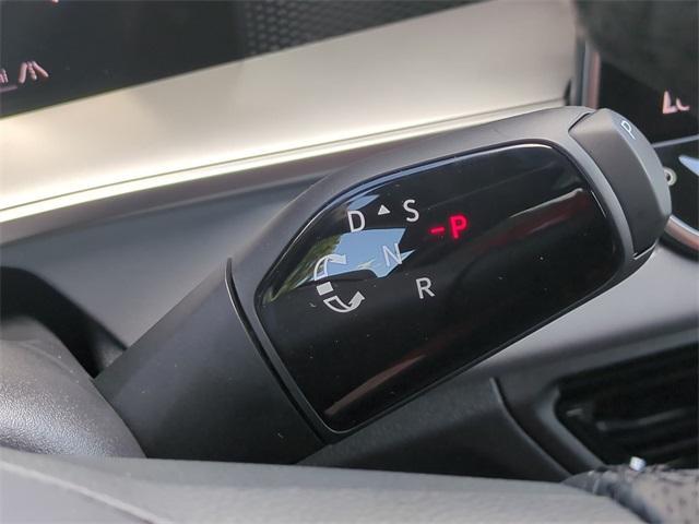 new 2025 Volkswagen Tiguan car, priced at $33,622