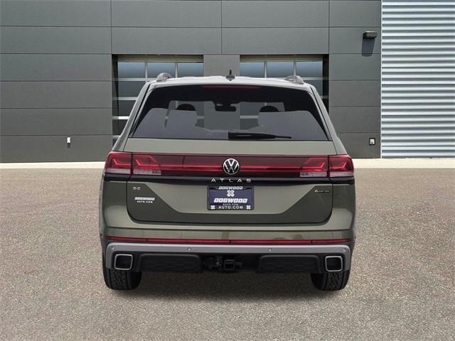 new 2026 Volkswagen Atlas car, priced at $45,045