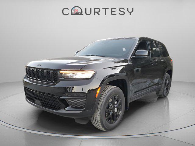 new 2025 Jeep Grand Cherokee car, priced at $40,500