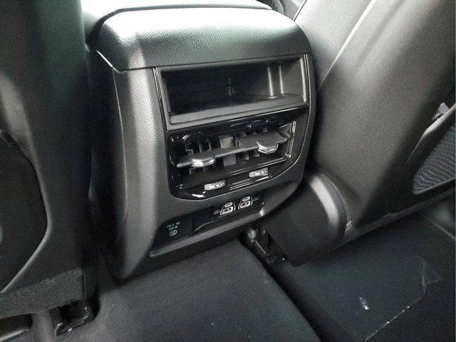 new 2025 Jeep Grand Cherokee car, priced at $40,500