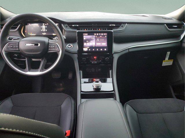 new 2025 Jeep Grand Cherokee car, priced at $40,500