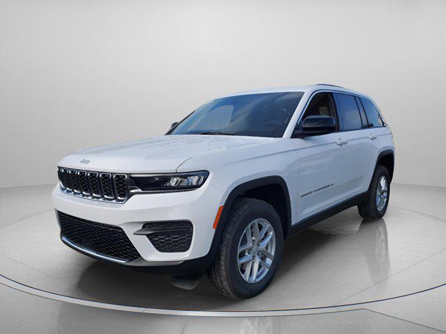 new 2025 Jeep Grand Cherokee car, priced at $33,530