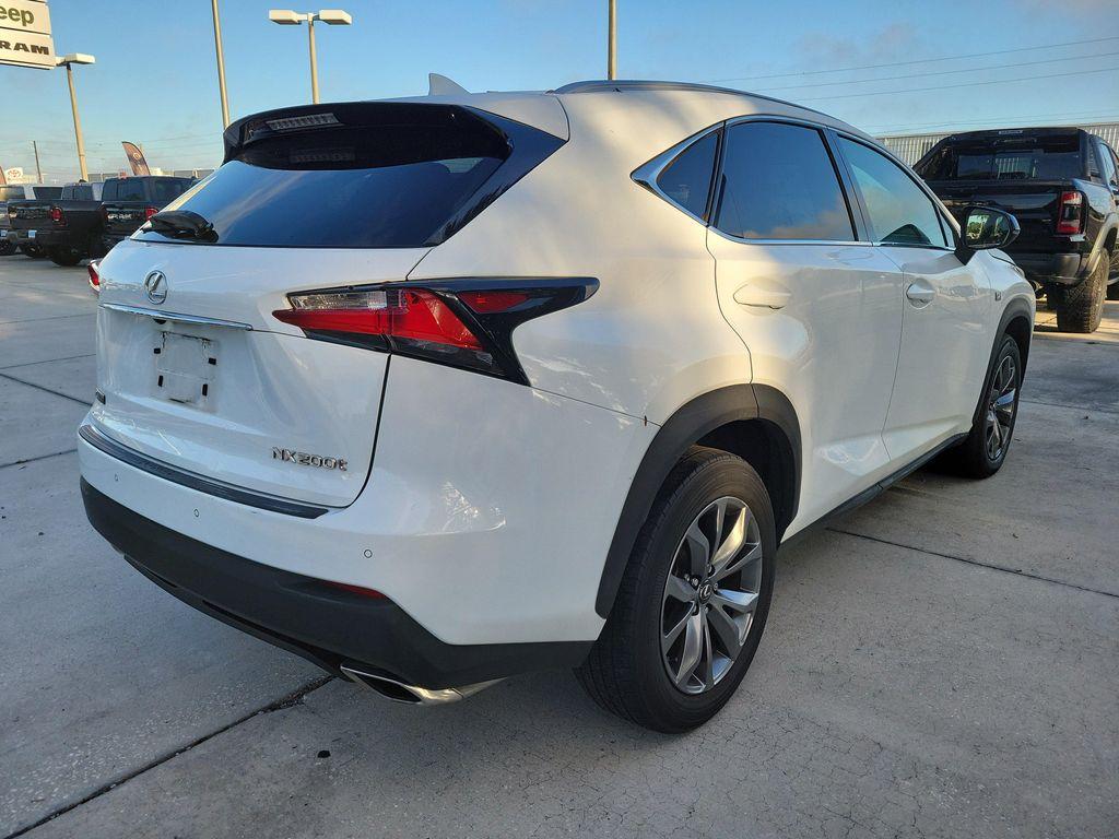Lexus NX view 3