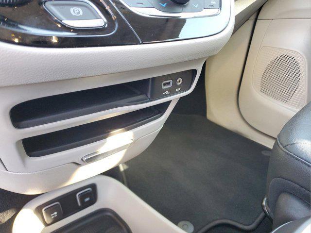 used 2019 Chrysler Pacifica car, priced at $13,494
