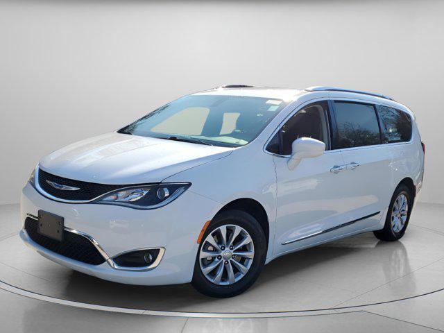 used 2019 Chrysler Pacifica car, priced at $13,494