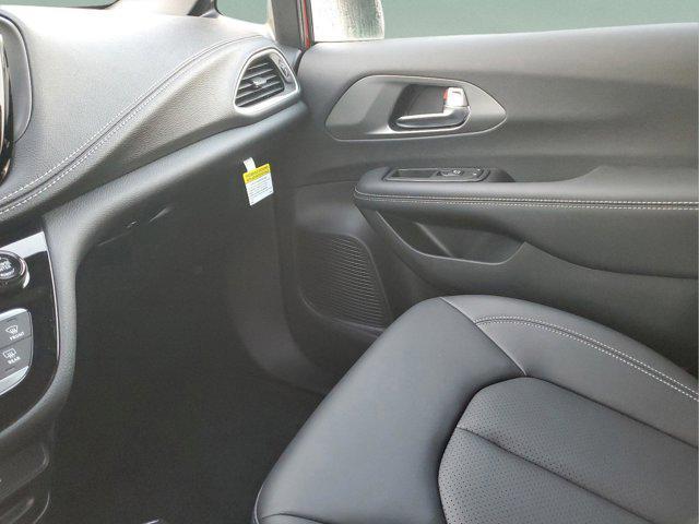 new 2026 Chrysler Pacifica car, priced at $39,883