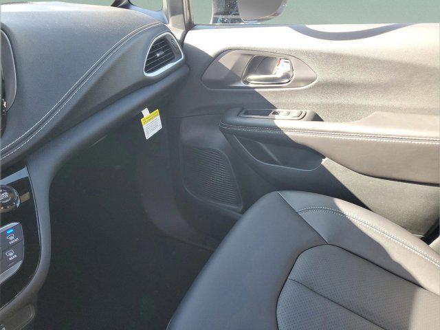 new 2026 Chrysler Pacifica car, priced at $43,790