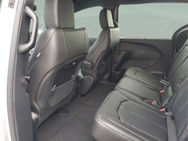 new 2026 Chrysler Pacifica car, priced at $39,051