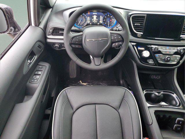 new 2025 Chrysler Pacifica car, priced at $43,105