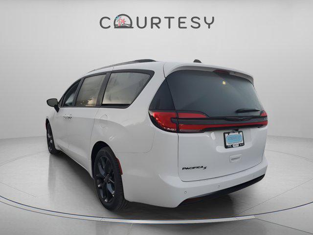 new 2026 Chrysler Pacifica car, priced at $38,349