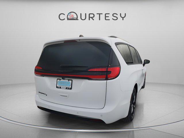 new 2026 Chrysler Pacifica car, priced at $38,349