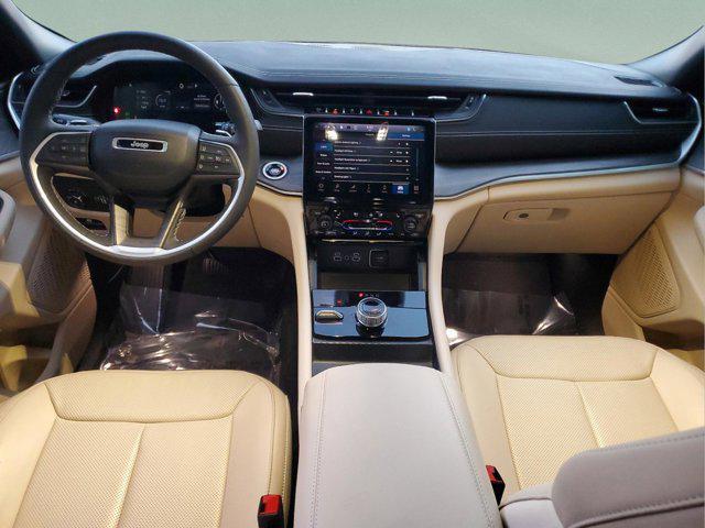 used 2024 Jeep Grand Cherokee car, priced at $35,950