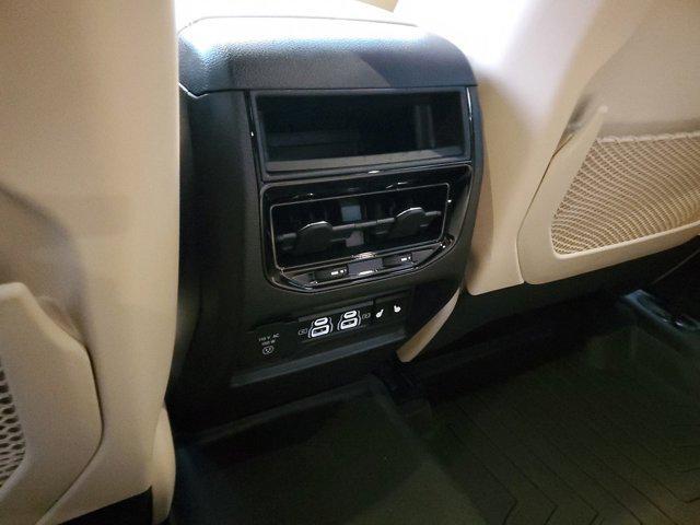 used 2024 Jeep Grand Cherokee car, priced at $35,950
