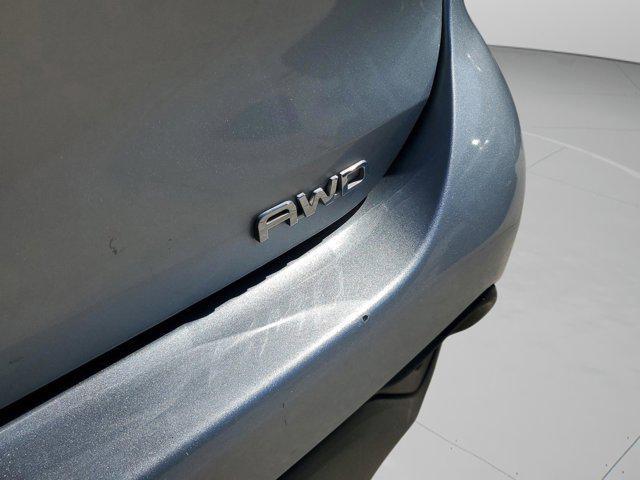 used 2020 Toyota Highlander car, priced at $23,107