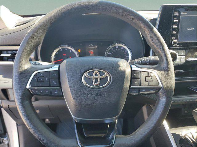 used 2020 Toyota Highlander car, priced at $23,107
