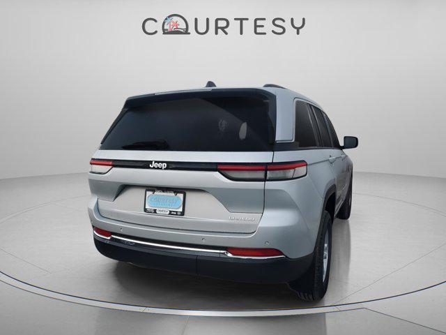 new 2025 Jeep Grand Cherokee car, priced at $34,450