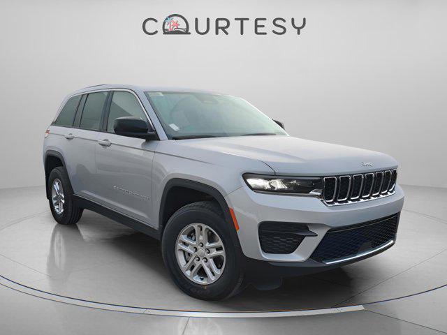 new 2025 Jeep Grand Cherokee car, priced at $34,450