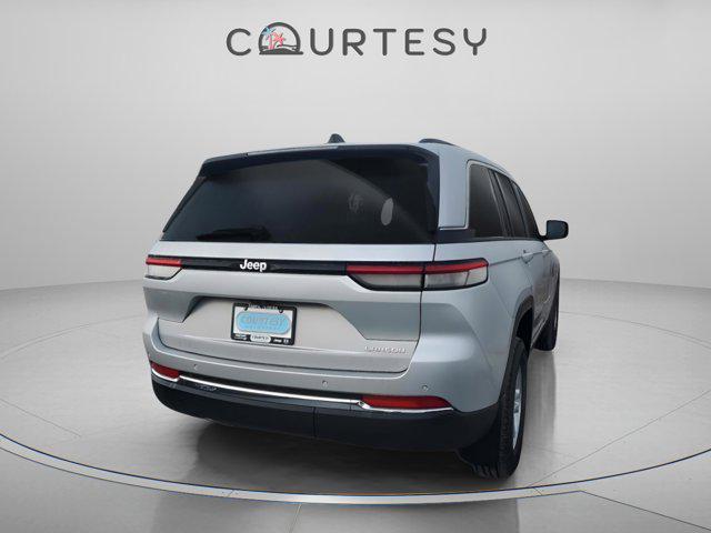 new 2025 Jeep Grand Cherokee car, priced at $34,450