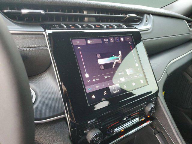 new 2025 Jeep Grand Cherokee car, priced at $34,450